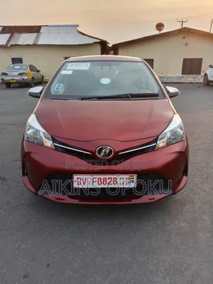 Toyota Vitz 1.0 FWD 3dr 2015 Maroon