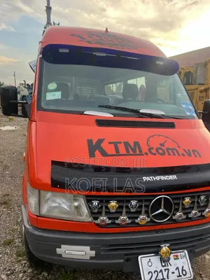 Mercedes-Benz Sprinter 2009 Orange