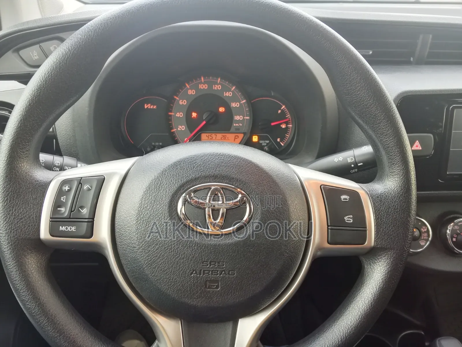 Toyota Vitz 1.0 FWD 3dr 2015 Maroon