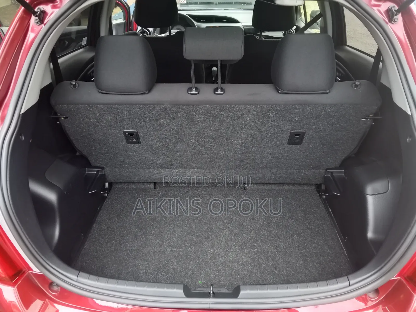 Toyota Vitz 1.0 FWD 3dr 2015 Maroon