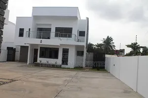 4bdrm House in Lagos Avenue, American House for sale