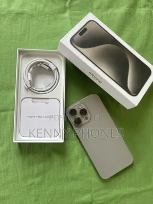 Apple iPhone 15 Pro Max 256 GB Silver