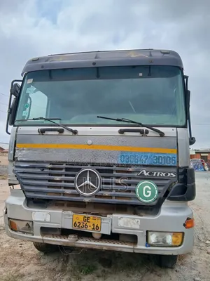 Mercedes Bent Flat Bed Truck