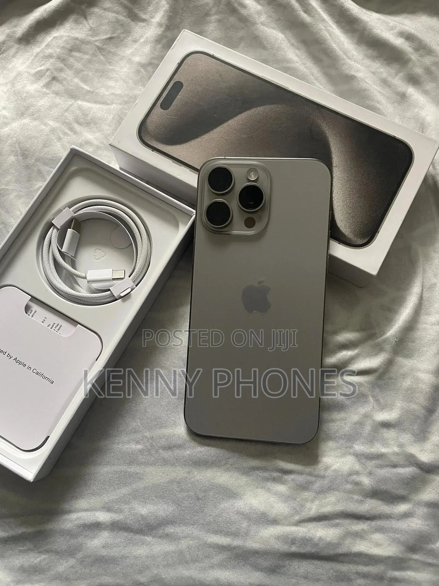 Apple iPhone 15 Pro Max 256 GB Silver