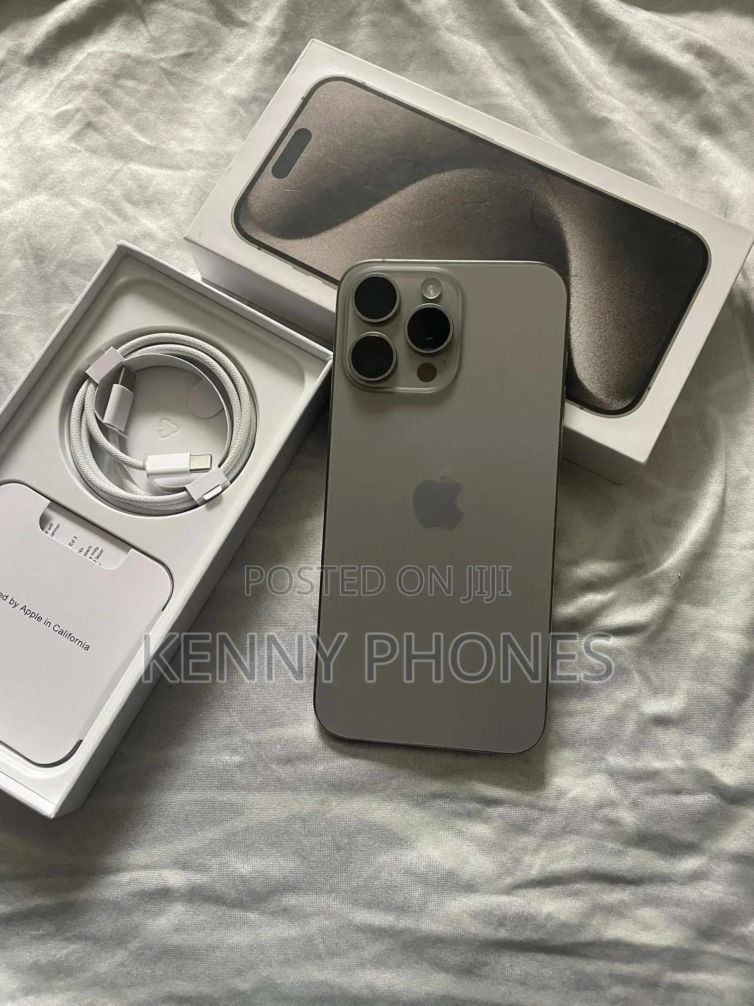 Apple iPhone 15 Pro Max 256 GB Silver