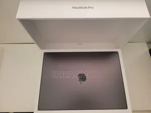 New Laptop Apple MacBook Pro 2024 M3 18GB Apple M3 Pro SSD 512GB