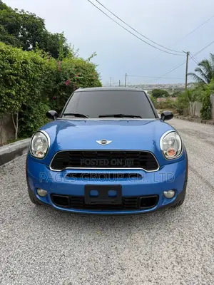Mini Cooper 2013 Blue