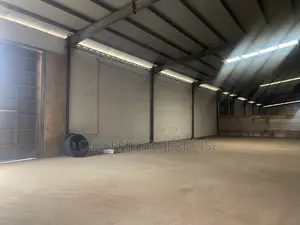 Class 800 SQM Warehouse at Spintex for Rent