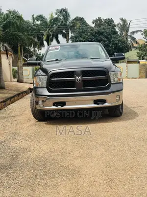 RAM 1500 2018 Gray