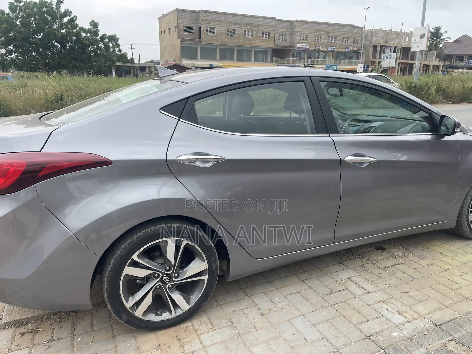 Hyundai Elantra Limited 4dr Sedan (1.8L 4cyl 6A) 2015 Silver