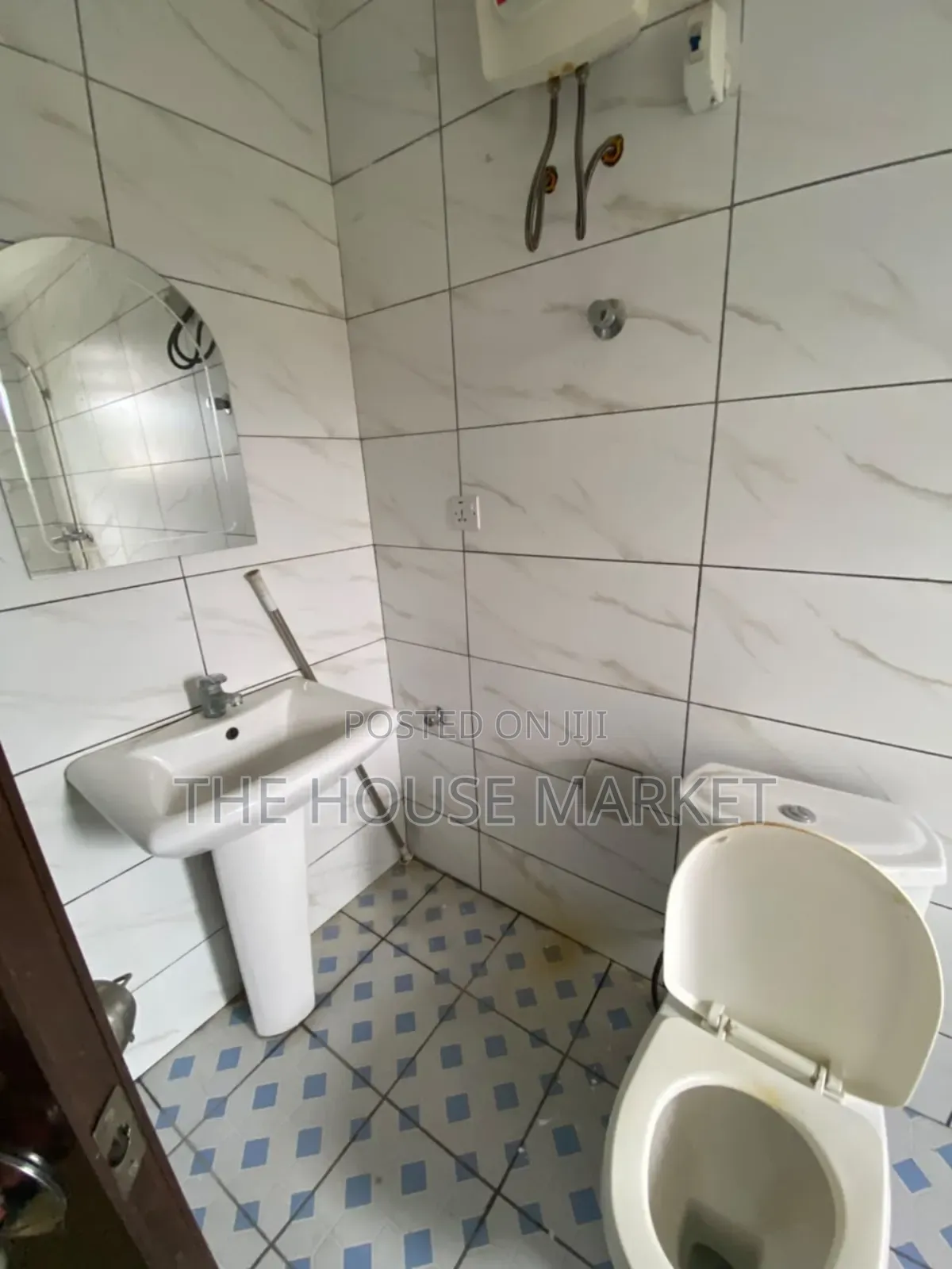 2bdrm Apartment in Fairview, Tarkwa Nsuaem for rent