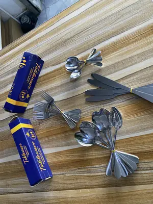 Cutlery Set With Spoon,fork,knife-24 Pieces