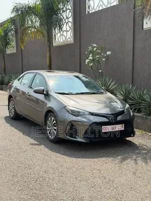Toyota Corolla XLE 4dr Sedan (1.8L 4cyl CVT) 2017 Gray