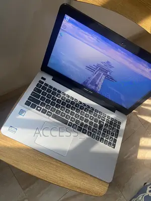 Laptop Asus X555LA 4GB Intel Core i5 HDD 512GB