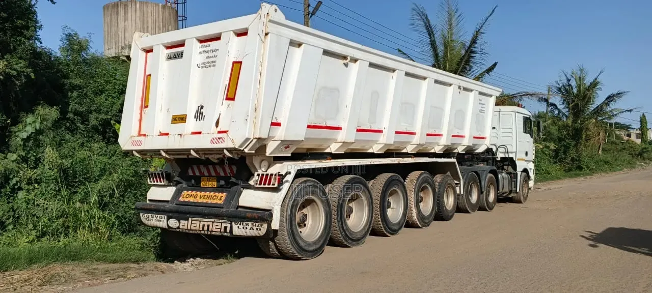 Tippee Trailer