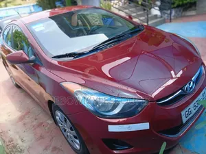 Hyundai Elantra 2012 Red