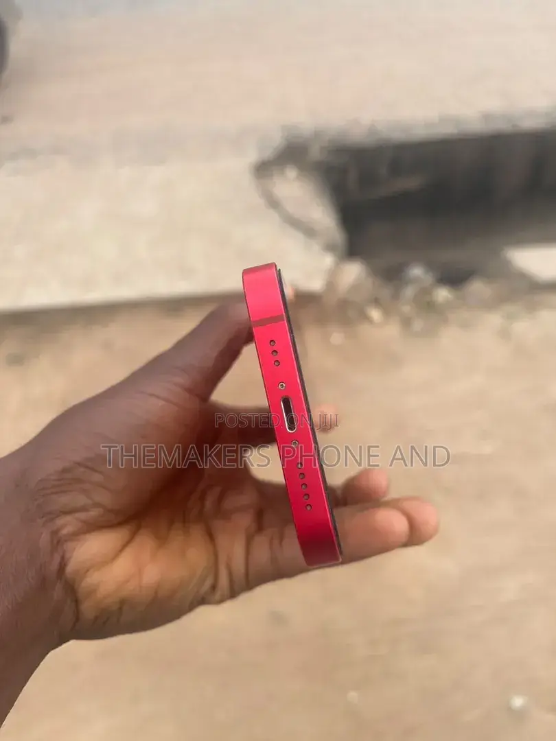 New Apple iPhone 14 128 GB Red