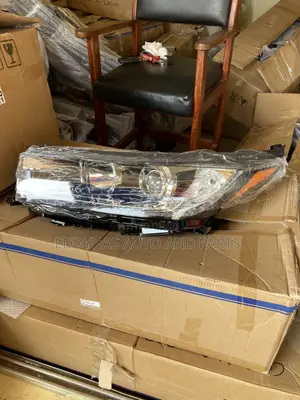 Toyota Highlander 2017-2019 Headlight