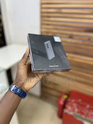 New Samsung Galaxy Z Fold6 256 GB Gray