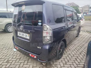 Toyota Voxy 2013 Black