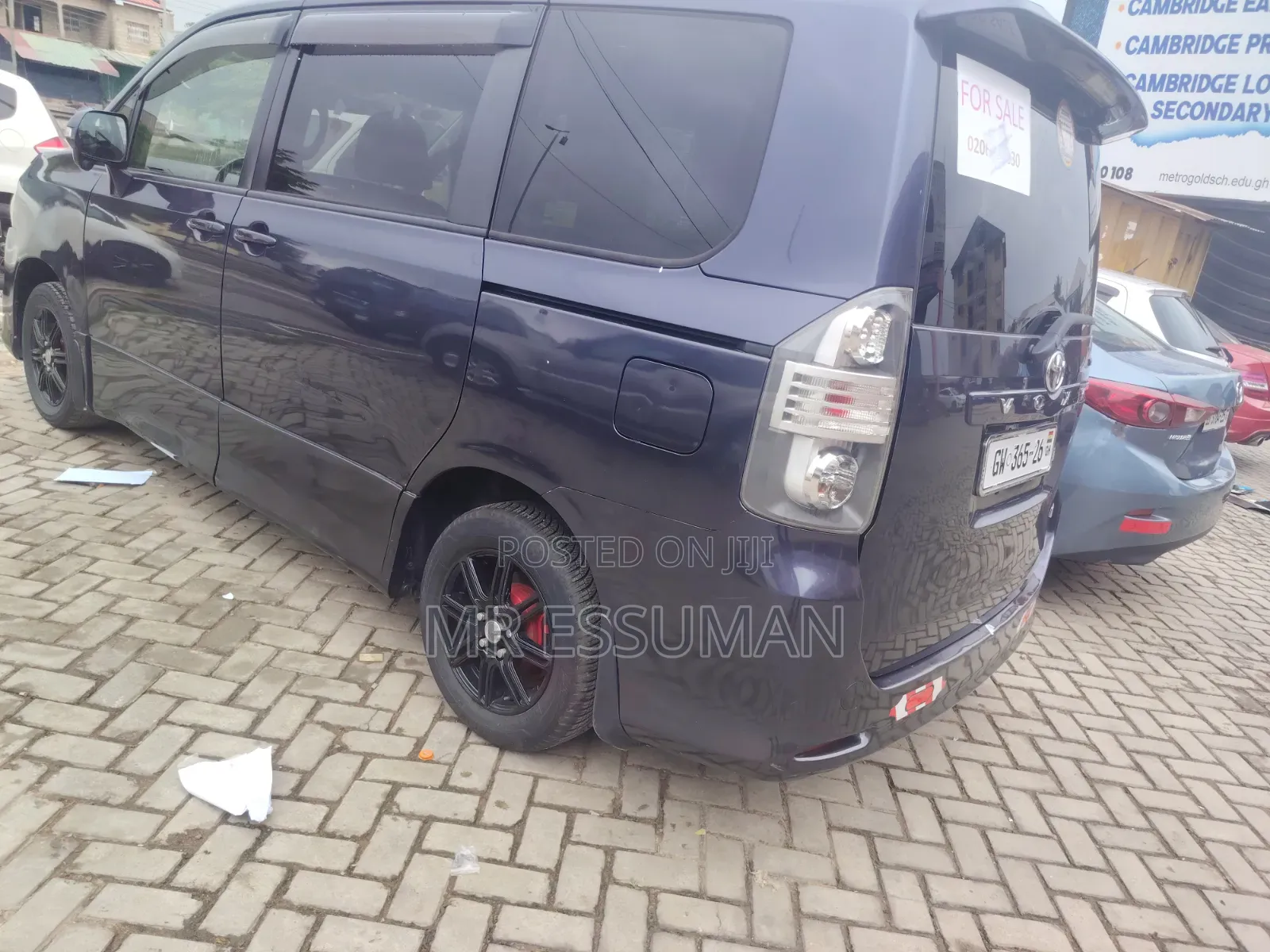 Toyota Voxy 2013 Black