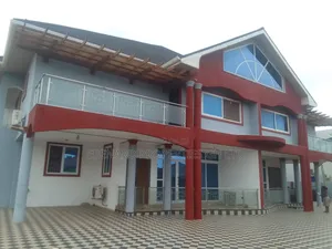 5bdrm House in Ebenard Properties, Baatsona Total for rent