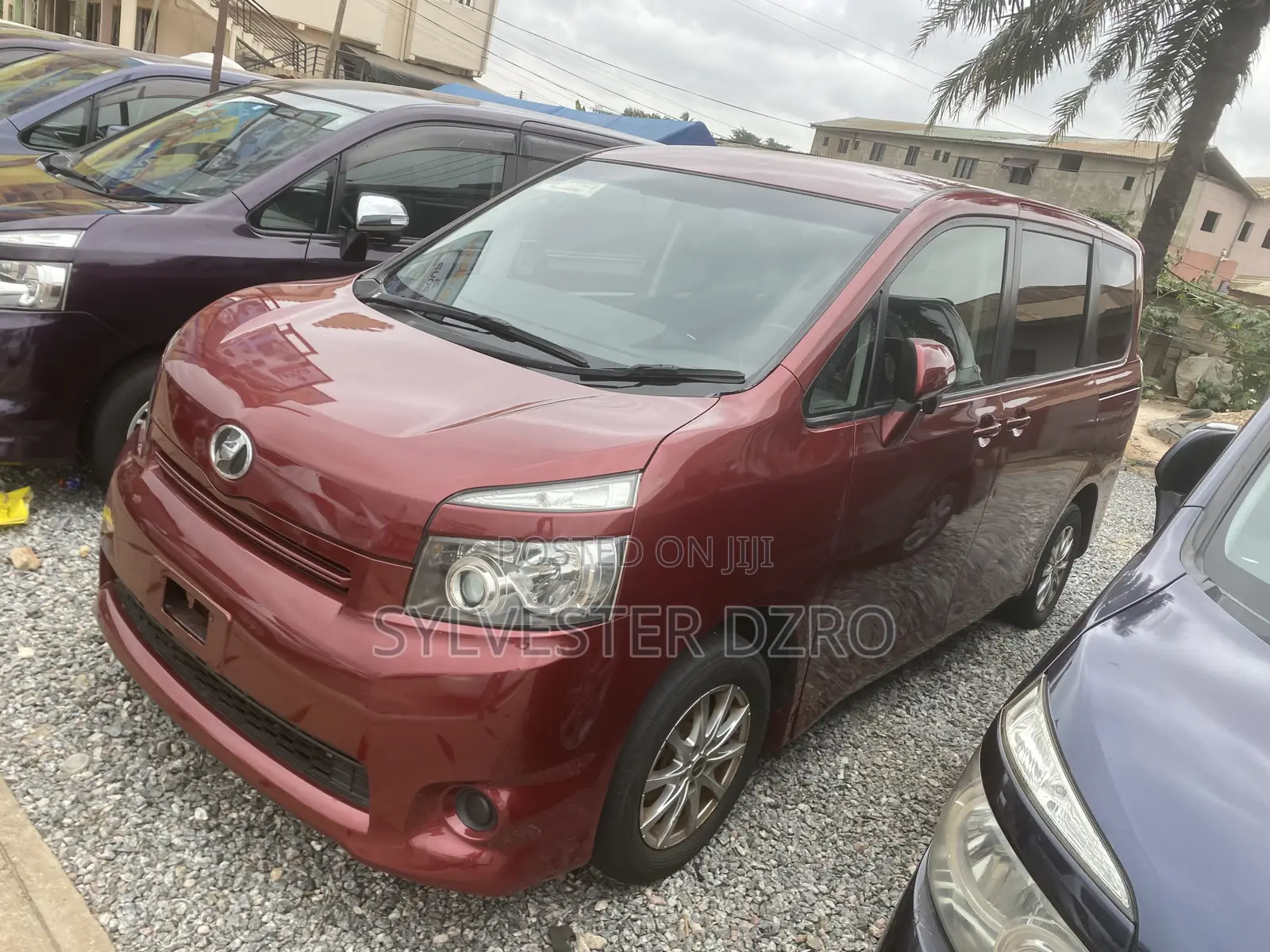 Toyota Voxy 2013 Brown