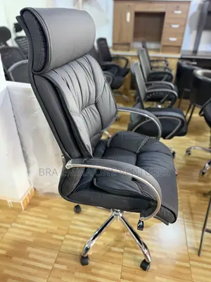 Luxury Executive Office Chair – Brand New