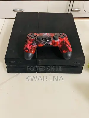 Sony PlayStation 4