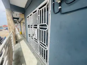 Store for Rent at Lapaz