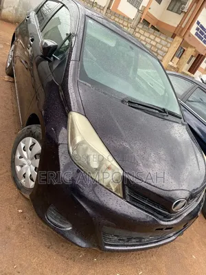 Toyota Vitz 2013 Black