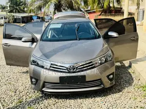 Toyota Corolla 2017 Gray