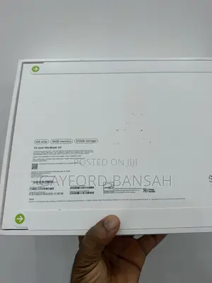 New Laptop Apple MacBook Air 16GB Apple M5 SSD 512GB