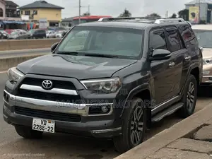 Toyota 4-Runner Limited 4dr 4x4 (4.0L 6cyl 5A) 2016 Silver