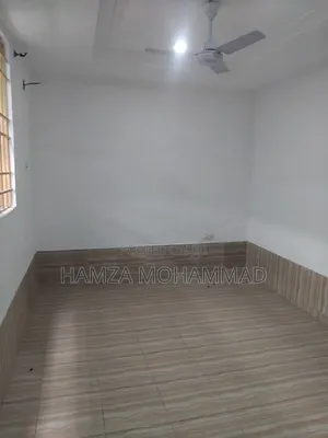 2bdrm Apartment in Hamza Estate, American House for rent
