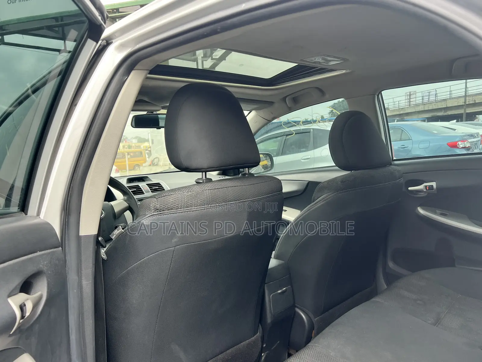 Toyota Corolla S 4dr Sedan (1.8L 4cyl 4A) 2012 Silver
