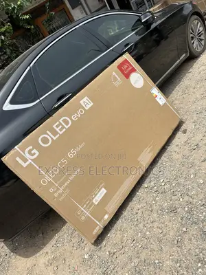 Lovely New Slim LG OLED CS 65 Inch Smart TV 2022 OLED65CS6LA