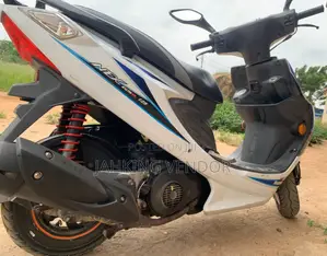 Suzuki GSR 2020 White