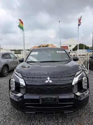Mitsubishi Outlander SE Black Edition 2023 Black