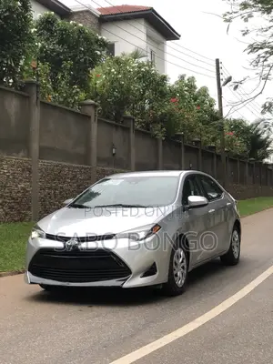 Toyota Corolla LE Eco (1.8L 4cyl 2A) 2018 Silver