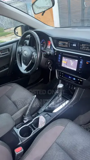 Toyota Corolla 2018 Black