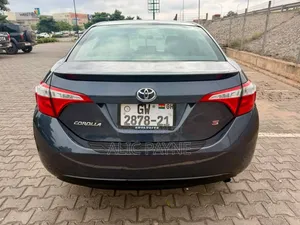 Toyota Corolla S 4dr Sedan (1.8L 4cyl CVT) 2016 Gray