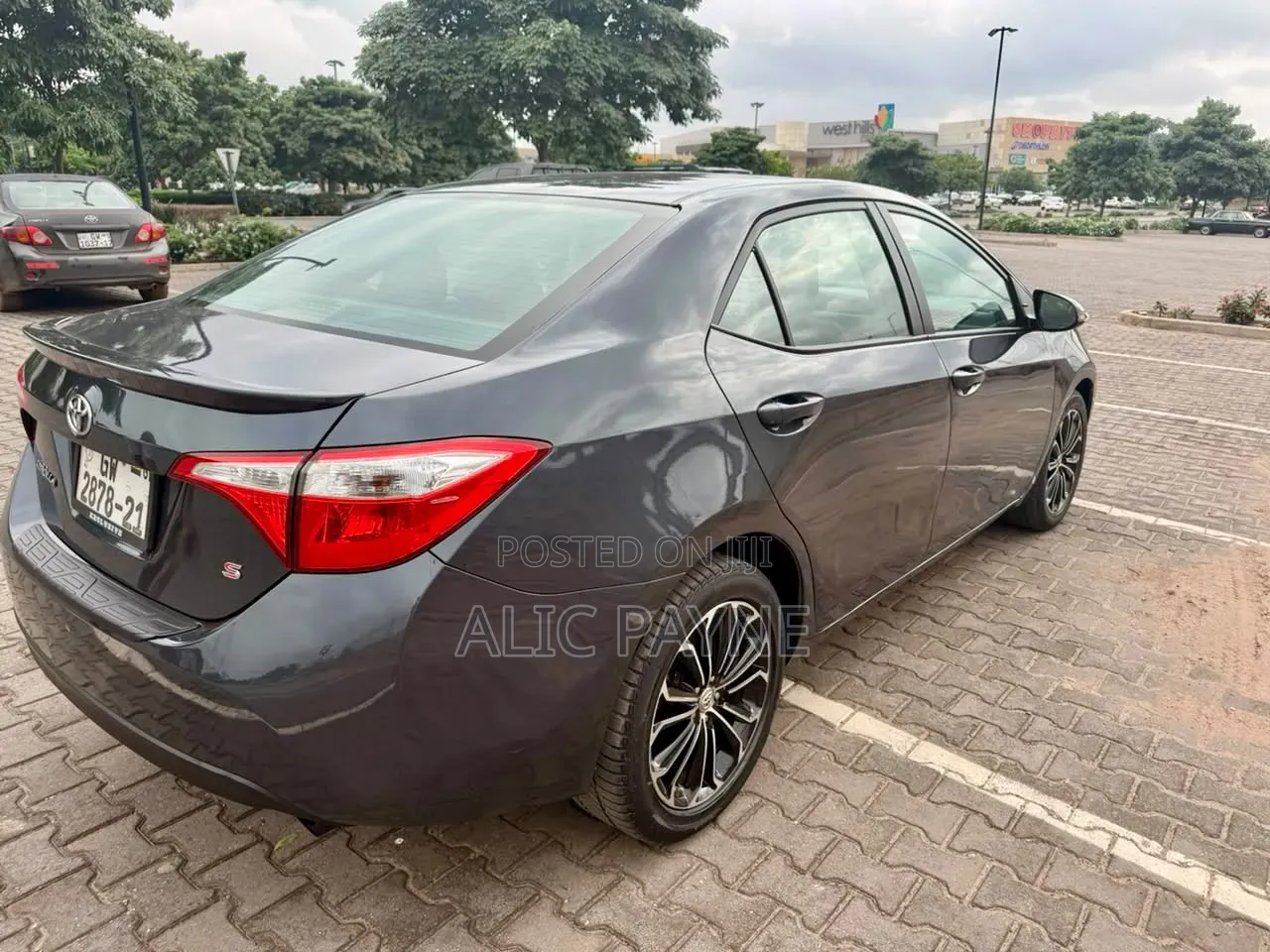 Toyota Corolla S 4dr Sedan (1.8L 4cyl CVT) 2016 Gray