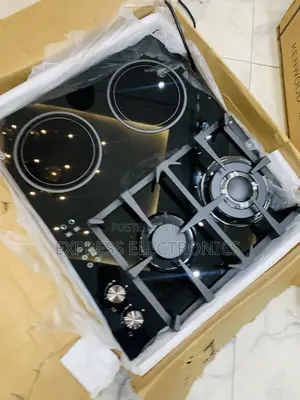 Newly in Box Built in Cooker 2-2 Stove Kenwood Black