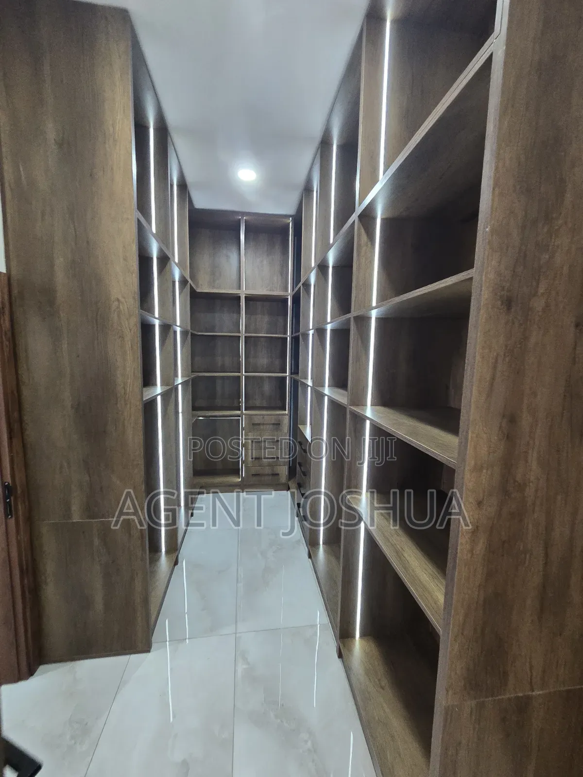 3bdrm House in Manet Court for rent