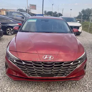 Hyundai Elantra Limited 2021 Red
