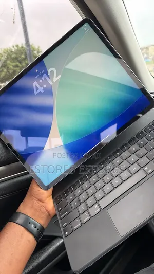 Apple iPad Pro 12.9 (2022) 128 GB Gray