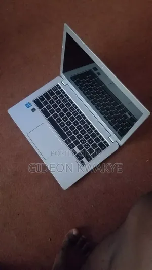 Laptop Toshiba Chromebook 2 4GB Intel Pentium HDD 256GB
