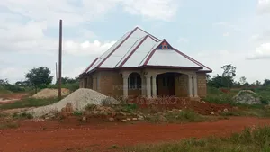 5bdrm House in Clifford, Bekwai Municipal for sale