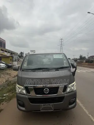 Nissan Caravan (Urvan) 2015